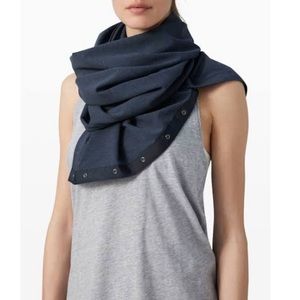Lululemon scarf